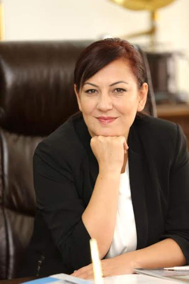 Amber Türkmen Kimdir?