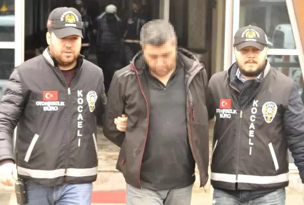İstanbul'dan Çaldıkları Kamyonu Kocaeli'de Satarken Yakalandılar