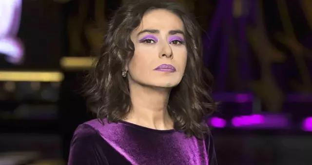 Sahnede Çılgına Dönen Yıldız Tilbe, Müzisyenlere Açtı Ağzını Yumdu Gözünü! Sahnede Çılgına Dönen Yıldız Tilbe, Müzisyenlere Açtı Ağzını Yumdu Gözünü!