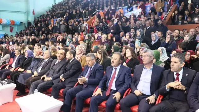 AK Parti Aksaray'da Adaylarını Tanıttı AK Parti Aksaray'da Adaylarını Tanıttı