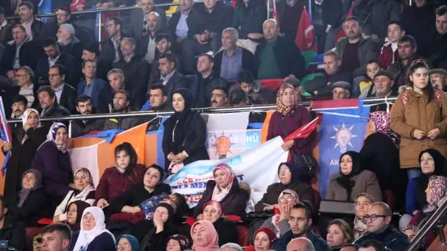 AK Parti Aksaray'da Adaylarını Tanıttı AK Parti Aksaray'da Adaylarını Tanıttı
