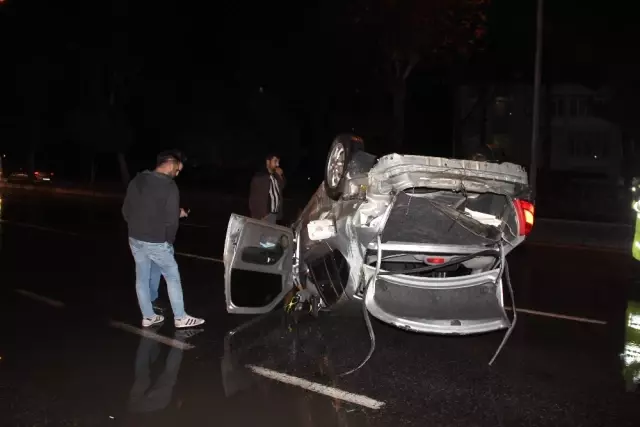 Genç Şoför Kaygan Zemini Hesaba Katamadı