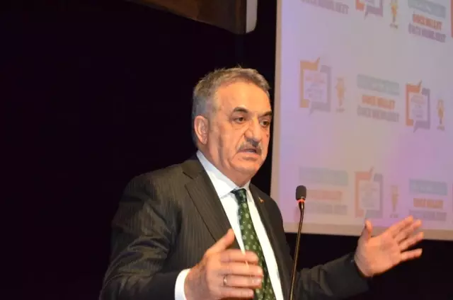 AK Parti Artvin Aday Toplantısı Yapıldı AK Parti Artvin Aday Toplantısı Yapıldı