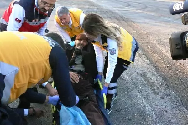 Akciğer Hastası Helikopter ile Hastaneye Getirildi Akciğer Hastası Helikopter ile Hastaneye Getirildi