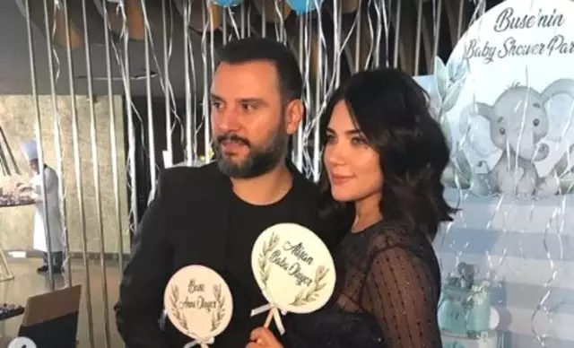 Alişan ve Buse Varol Çifti, Doğacak Bebeklerine Baby Shower Partisi Düzenledi Alişan ve Buse Varol Çifti, Doğacak Bebeklerine Baby Shower Partisi Düzenledi