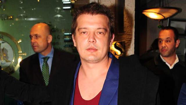 Arda Kural, Çocukluk Aşkı Yıldız Asyalı'ya Özgü Yağdırdı: Çocukluk Aşkımdı, Unutamayacağımız Şeyler Yaşadık