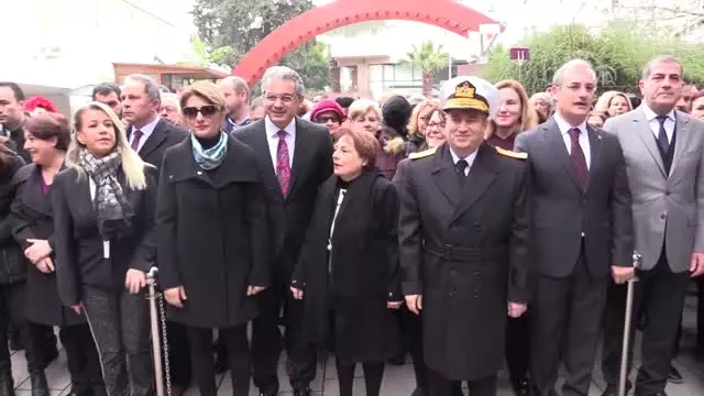 Atatürk'ün Annesi Zübeyde Hanım, Vefatının 96. Yılında Mezarı Başında Anıldı Atatürk'ün Annesi Zübeyde Hanım, Vefatının 96. Yılında Mezarı Başında Anıldı