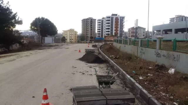 Büyükşehirden İlçelerde 'Su' ve 'Yol' Hamlesi