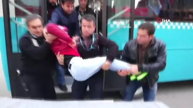 Halk Otobüsleri Ambulans Gibi Çalışıyor: Yarım Saat İçerisinde 2 Kadın Hastayı Hastaneye... Halk Otobüsleri Ambulans Gibi Çalışıyor: Yarım Saat İçerisinde 2 Kadın Hastayı Hastaneye...