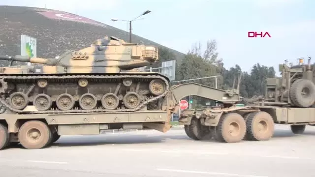 Hatay Suriye Sınırına Askeri Araç Sevkiyatı Hatay Suriye Sınırına Askeri Araç Sevkiyatı