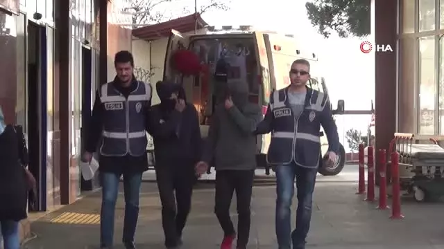 Hırsızlıktan Yakalandı, Gazetecilere 'Garibandık, Yaptık' Dedi Hırsızlıktan Yakalandı, Gazetecilere 'Garibandık, Yaptık' Dedi