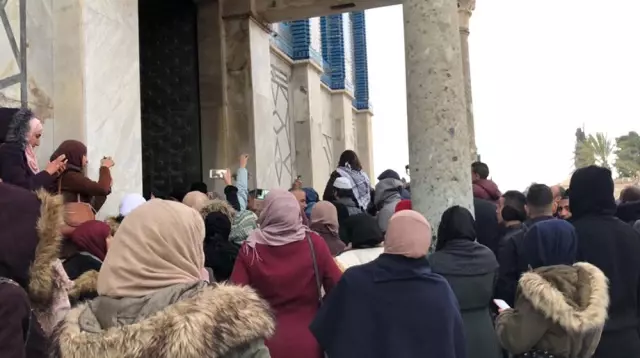 İsrail Güçleri Kubbet'üs Sahra'dan Çekildi İsrail Güçleri Kubbet'üs Sahra'dan Çekildi