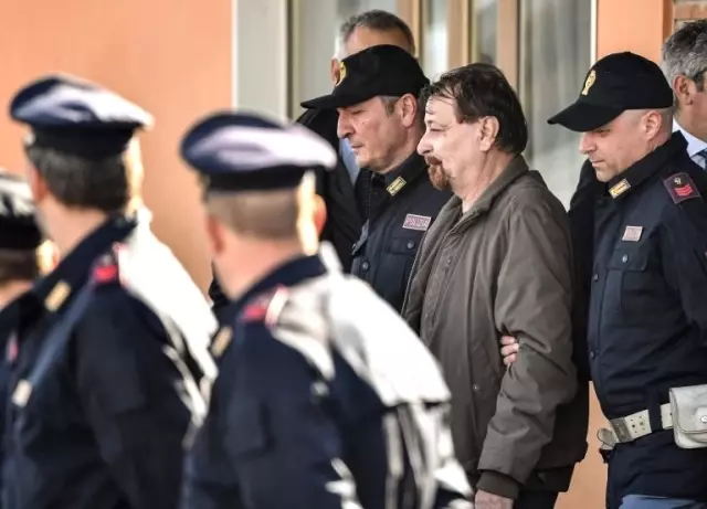 Kaçak İtalyan Militan Cesare Battisti Bolivya'da Yakalandı