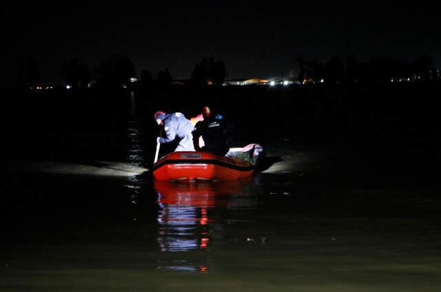 İzmir'de Ördek Avına Çıkan 4 Avcının Gölette Kayığı Battı: 2 Kardeşin Cansız Bedeni Bulundu