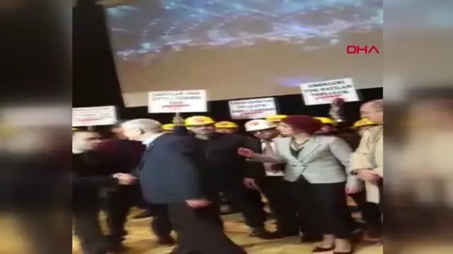 İzmir Emeklilikte Yaşa Takılanlar Sorunlarını Dile Getirdi