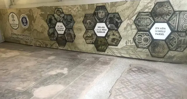 Kahramanmaraş'ta Kaçak Kazı İhbarı ile Ortaya Çıkarılan Roma Dönemine Ait Mozaikler Turizme Katkı Sağlayacak Kahramanmaraş'ta Kaçak Kazı İhbarı ile Ortaya Çıkarılan Roma Dönemine Ait Mozaikler Turizme Katkı Sağlayacak
