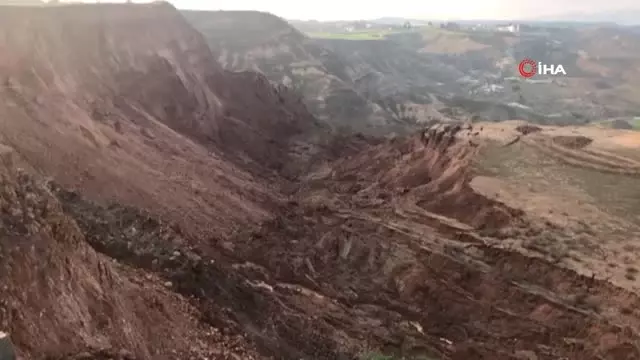 Kahta'da Korkutan Heyelan Kahta'da Korkutan Heyelan