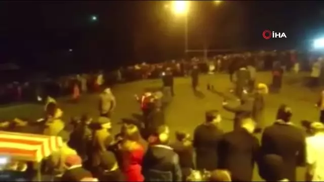 Kalandar, Trabzon'da Yüzlerce Kişinin Katılımıyla Kutlandı Kalandar, Trabzon'da Yüzlerce Kişinin Katılımıyla Kutlandı