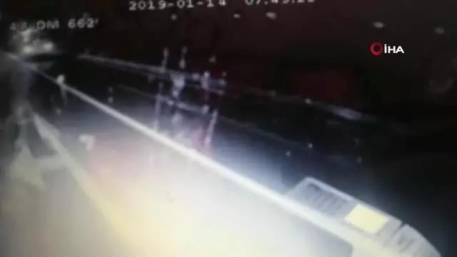 Okul Yolunda Feci Ölüm Araç Kamerasına Böyle Yansıdı