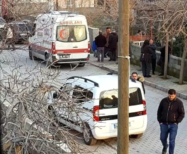Sobadan Zehirlenen Kadın Öldü, Eşi Tedaviye Alındı Sobadan Zehirlenen Kadın Öldü, Eşi Tedaviye Alındı