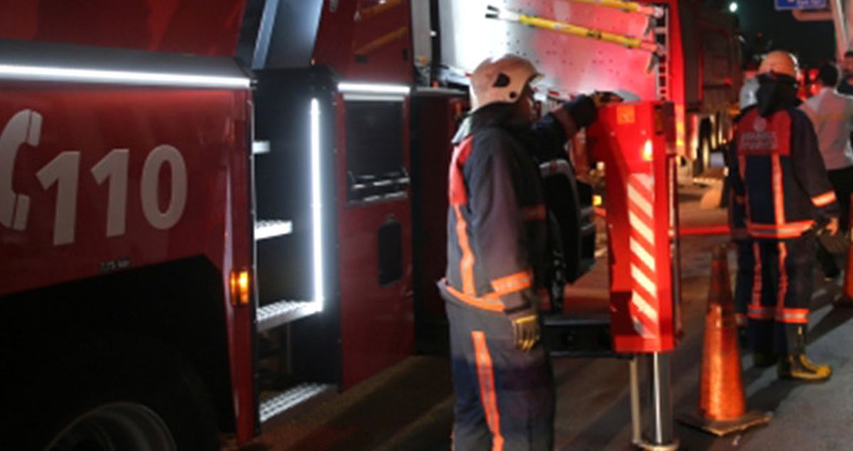 İzmir'de Bir Fabrikada Patlama Oldu, 2 İşçi Öldü, 2 İşçi Yarandı