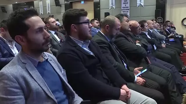 Bakan Soylu, Drift Yapan ve Makas Atan Sürücüleri Bir Kez Daha Uyardı Bakan Soylu, Drift Yapan ve Makas Atan Sürücüleri Bir Kez Daha Uyardı