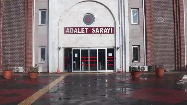Fetö Firarisi Eski Savcı Akkaş'ın Amcası Yargılanıyor Fetö Firarisi Eski Savcı Akkaş'ın Amcası Yargılanıyor