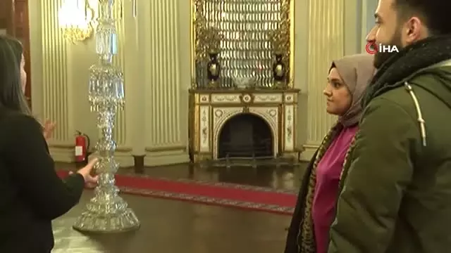 Türkiye'nin Sayılı Rehberlerinden... Görme Engelliler İçin Betimleyerek Anlatıyor