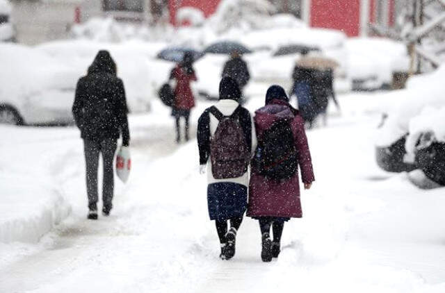 Yoğun Kar Yağışı Nedeniyle 22 İlde Eğitime Ara Verildi! İşte O İller