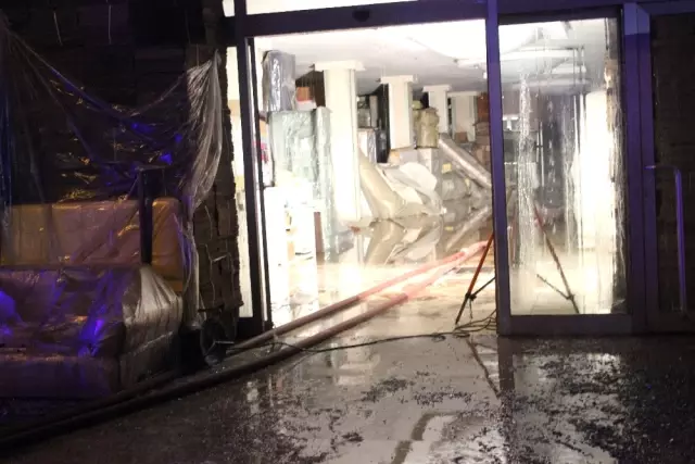 Ankara'daki Yangında Ölenlerin Cenazesi Adli Tıp'a Kaldırıldı