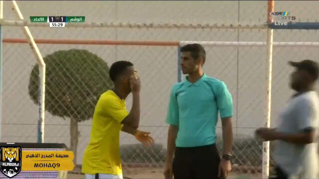 Garry Rodrigues, Al İttihad'daki İlk Maçında Kırmızı Kart Gördü