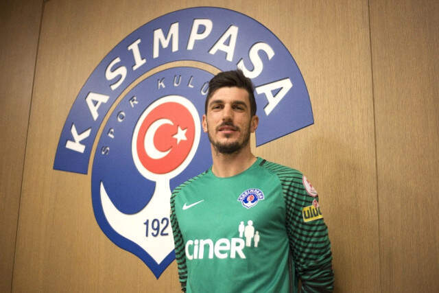 Kasımpaşa, İtalyan Kaleci Simone Scuffet'i Renklerine Bağladı