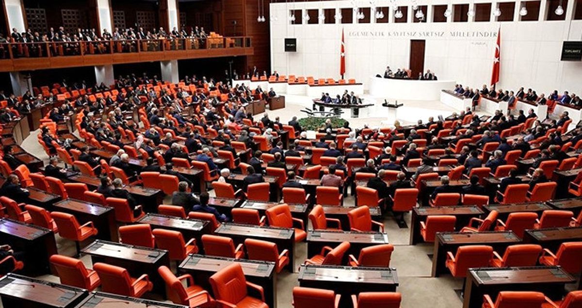Teklif Meclis'te Kabul Edildi: En Düşük Yaşlılık ve Malullük Aylığı Bin Lira Olacak