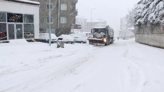 Yahyalı'da Karla Mücadele Çalışmaları Devam Ediyor