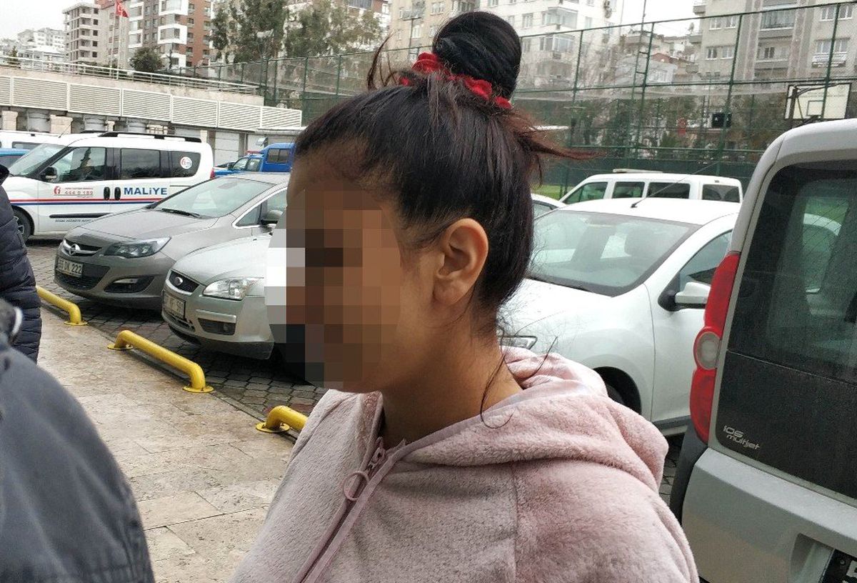 17 Yaşındaki Kız Çocuğunu Fuhşa Zorlayan Kadın, Yakayı Ele Verdi