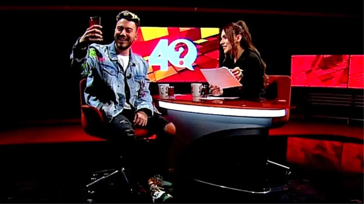 Enes Batur, 'Ayda 300 Bin TL Kazanıyor Musun?' Sorusuna Cevap Verdi