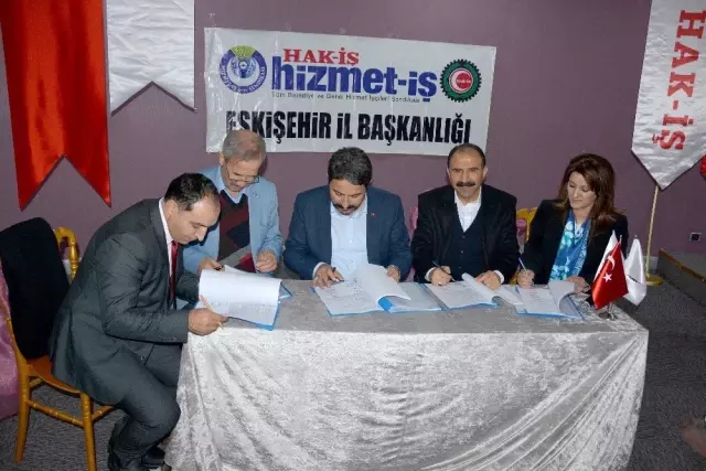 Seyitgazi'de Toplu İş Sözleşmesi Sevinci Seyitgazi'de Toplu İş Sözleşmesi Sevinci