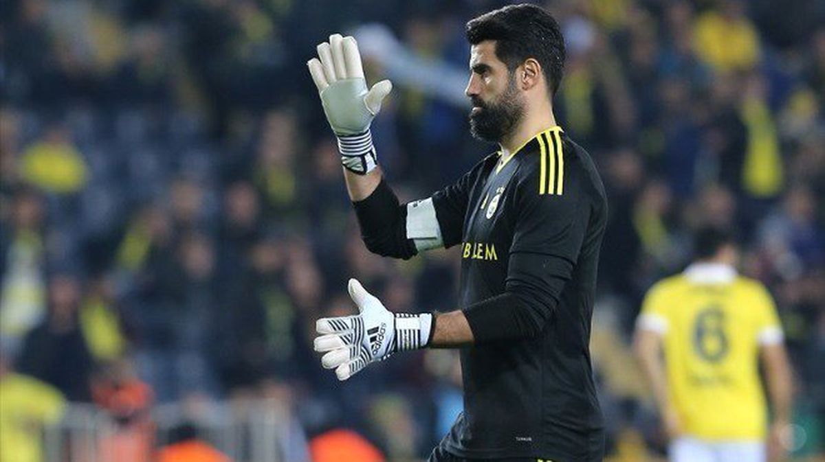 Volkan Demirel, 146 Gün Sonra Fenerbahçe Formasıyla Resmi Maça Çıktı