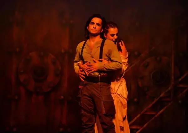 Carmen, Kapalı Gişe Prömiyerle Geliyor Carmen, Kapalı Gişe Prömiyerle Geliyor