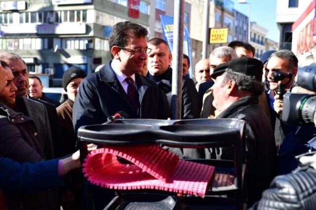 Ekrem İmamoğlu, Hurdacılık Yapan Vatandaşla İngilizce Konuştu