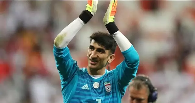 İranlı Kaleci Alireza Beiranvand, Attığı Pasla Sosyal Medyayı Salladı