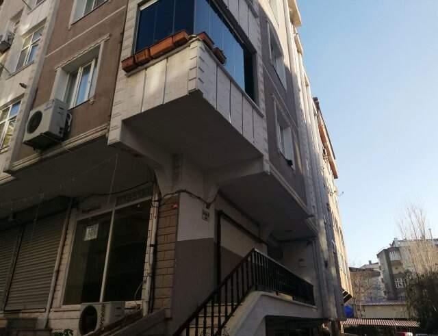 Kötü Koku İhbarı Üzerine Eve Giren Polis, Yatak Bazası Altında Kadın Cesedi Buldu