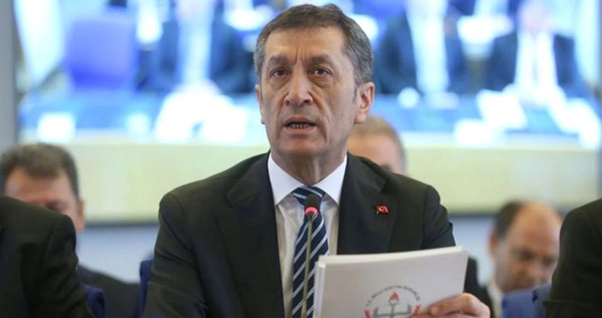 Milli Eğitim Bakanı Ziya Selçuk, Instagram Hesabından Öğrenciler İçin 15 Tatil Mesajı Yayınladı