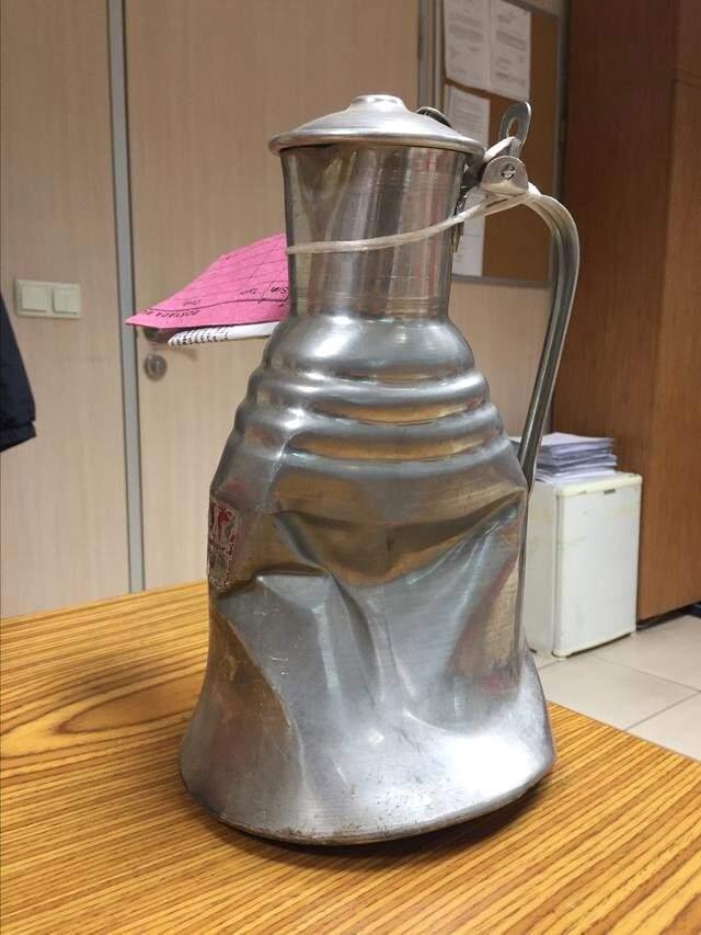 Patronun Duş Almayan Çalışanının Kafasına Vurduğu Güğüm Silah Sayıldı