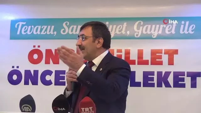 AK Parti Genel Başkan Yardımcısı Cevdet Yılmaz: 'Ak Parti Bir Hizmet Partisidir, Slogan Partisi... AK Parti Genel Başkan Yardımcısı Cevdet Yılmaz: 'Ak Parti Bir Hizmet Partisidir, Slogan Partisi...