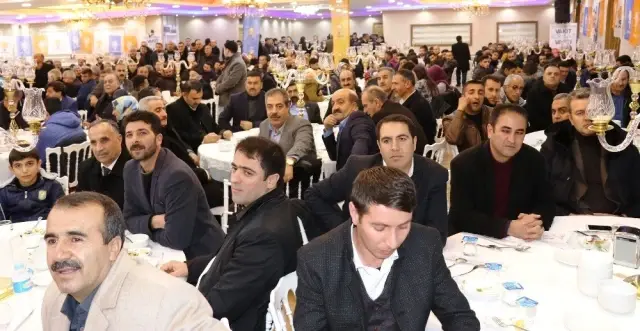AK Parti Genel Başkan Yardımcısı Yılmaz: 'Ak Parti Bir Hizmet Partisidir, Slogan Partisi Değildir' AK Parti Genel Başkan Yardımcısı Yılmaz: 'Ak Parti Bir Hizmet Partisidir, Slogan Partisi Değildir'