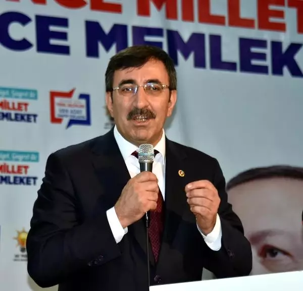 Ak Partili Yılmaz: Ekonomide Hiçbir Dönemde Olmadığı Kadar Gelişme Sağladık Ak Partili Yılmaz: Ekonomide Hiçbir Dönemde Olmadığı Kadar Gelişme Sağladık
