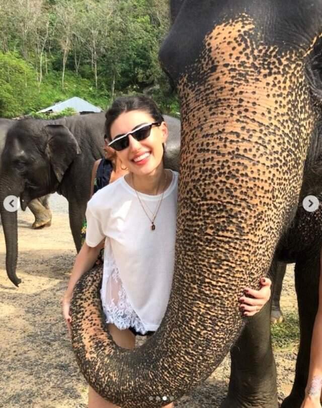 Boşanacakları Söylenen Mert-İdil Fırat Çifti, Fil Yetimhanesini Ziyaret Etti