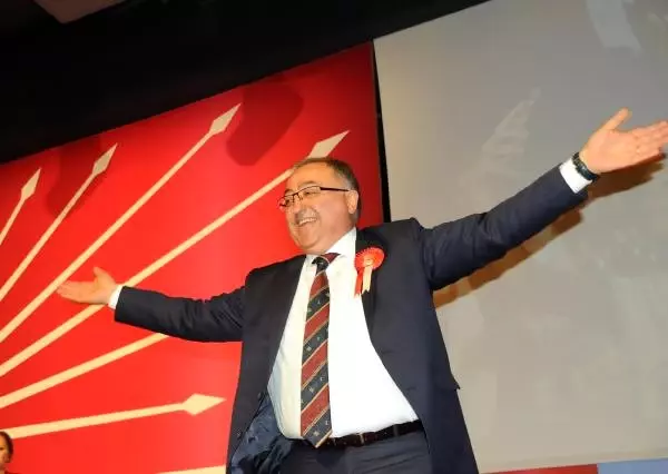 Chp, Yalova'da 'Başkan' Adaylarını Tanıttı Chp, Yalova'da 'Başkan' Adaylarını Tanıttı