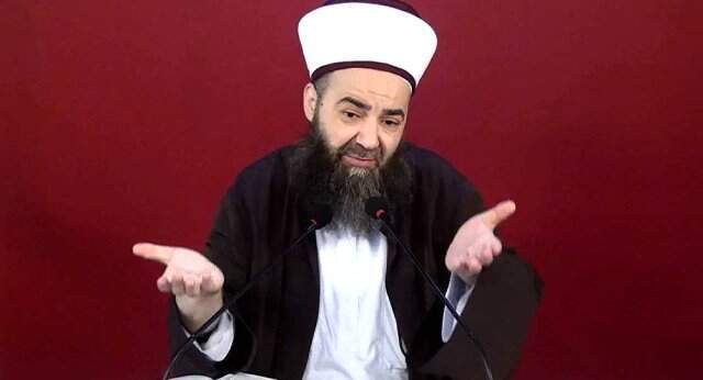 Cübbeli Ahmet Hoca'ya 'Soysuz İt' Diyen Oyuncu Orhan Aydın, Para Cezasına Çarptırıldı